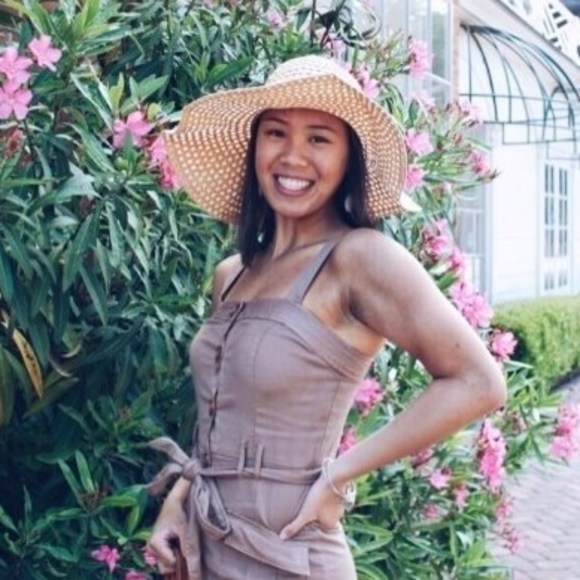 Meet your Posher, Chloe - Picture 1 of 1